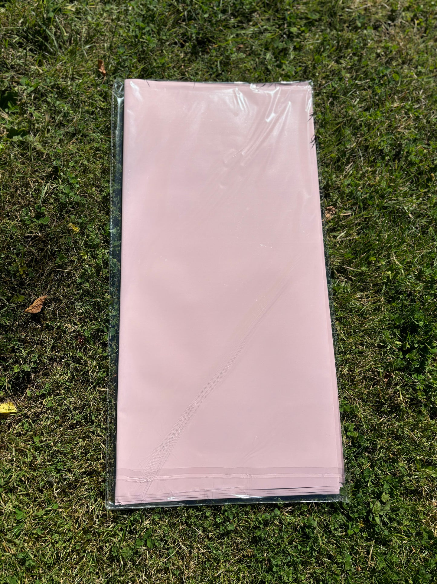 Pink paper (solid paper)