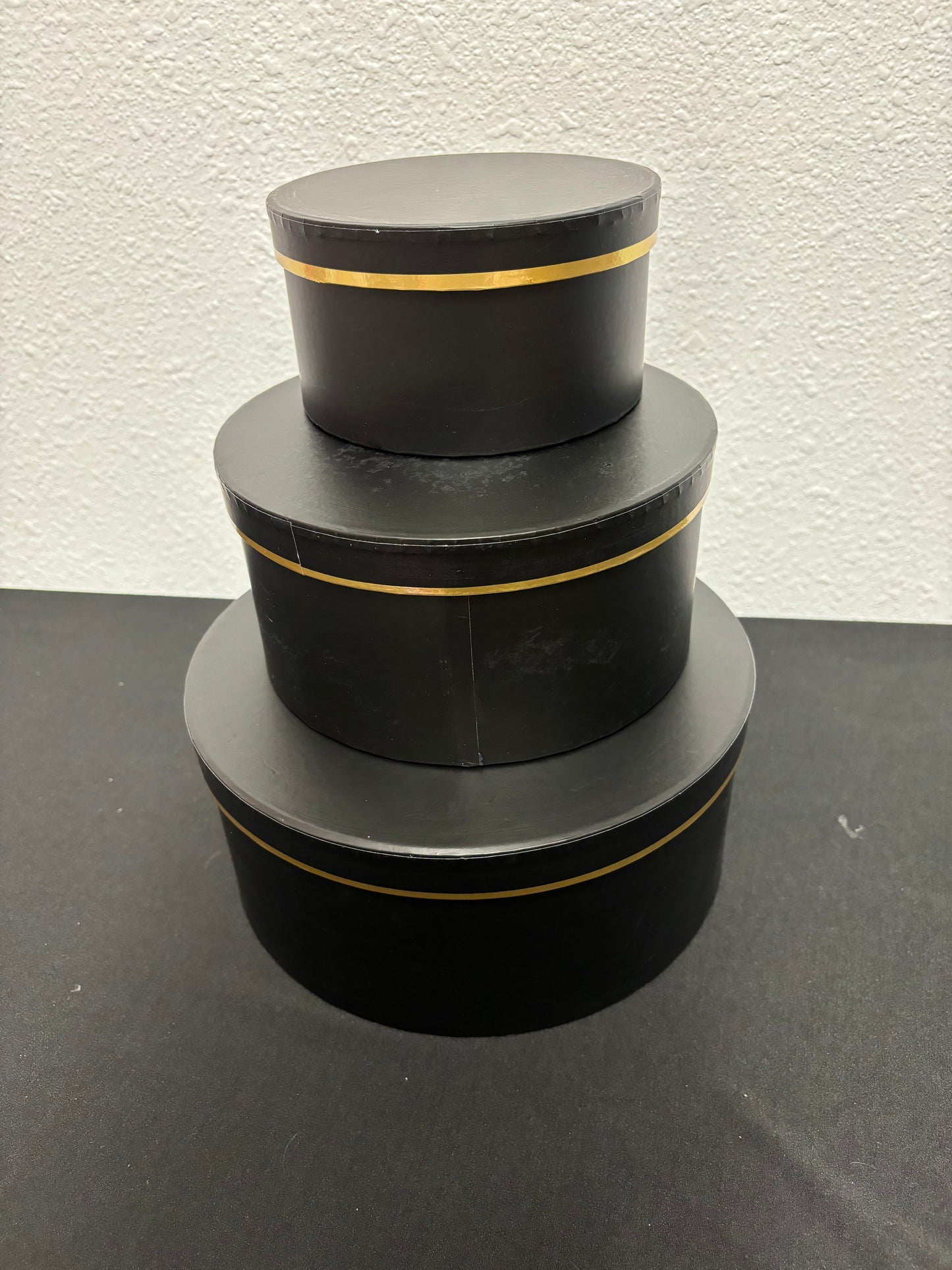 Round short boxes-  NO SHIPPING for this product