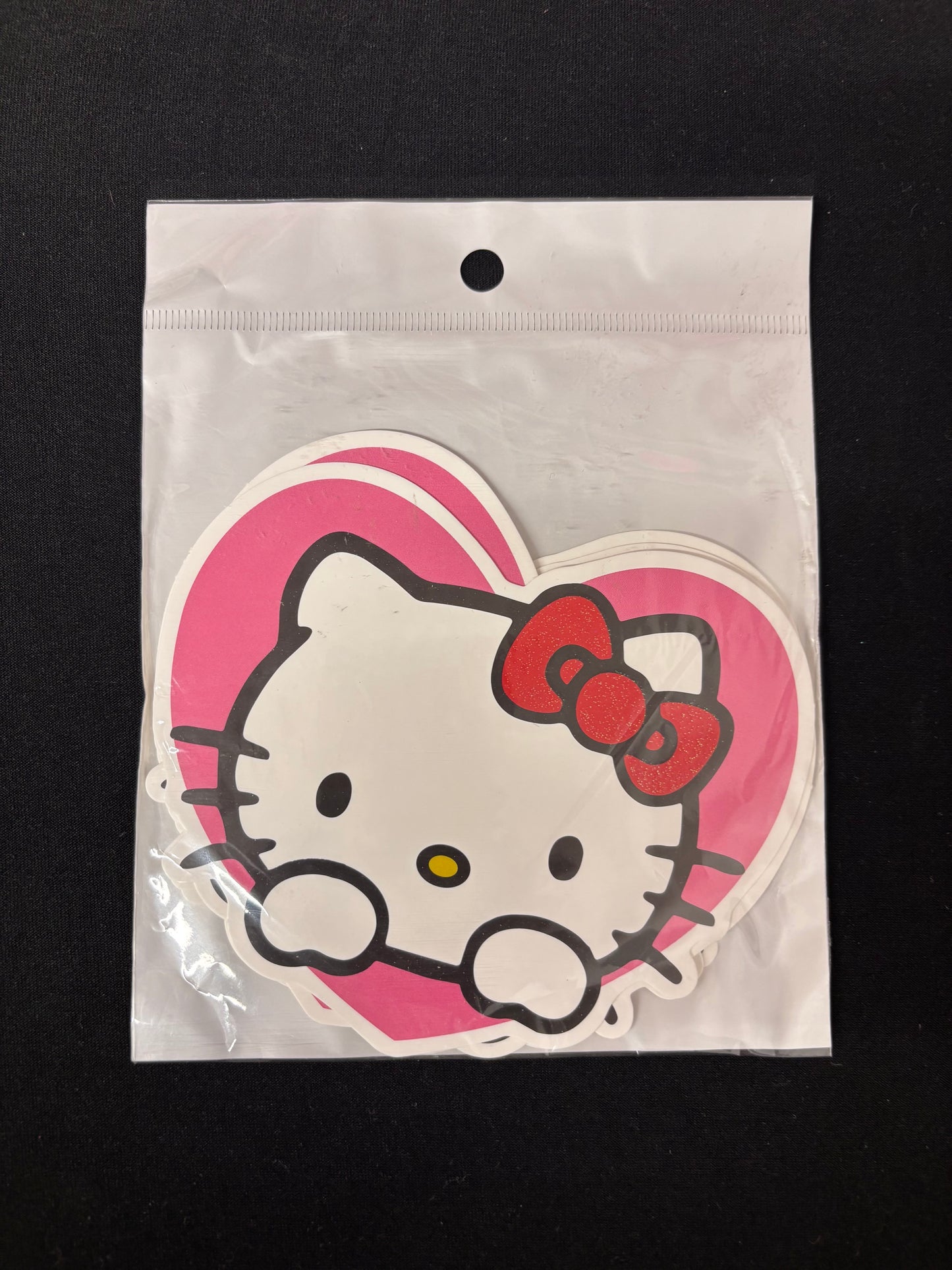 HK pink heart topper